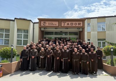 Kapitul na rogožinama