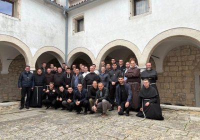 Susret postulanata na Cresu