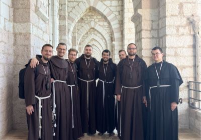 Hodočašće franjevačkih novaka izvorima karizme